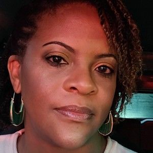 Meet your Posher, Stefanie